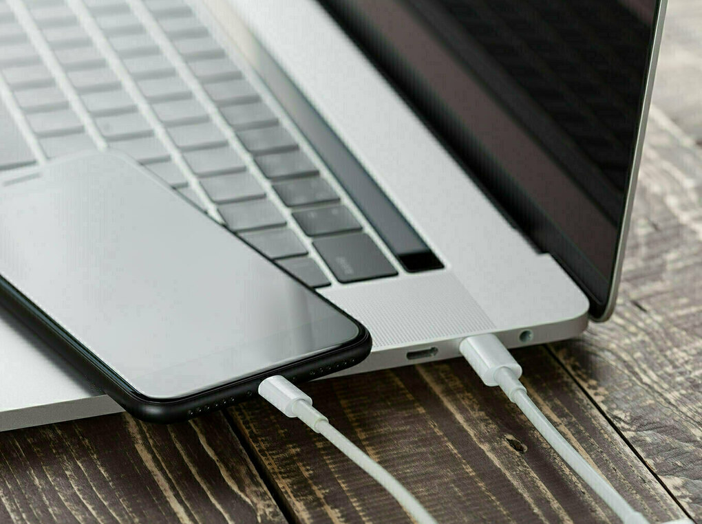 USB Type-C対応Lightningケーブル人気おすすめ5選【iPhone・MacBookに】急速充電も