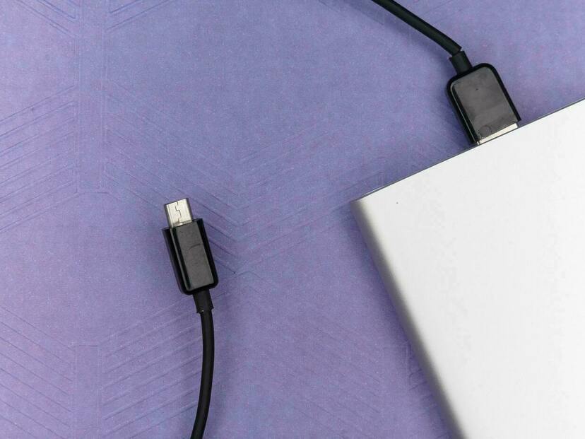 45W対応のUSB充電器おすすめ7選！ハイスペックのスマホやタブレットの充電に