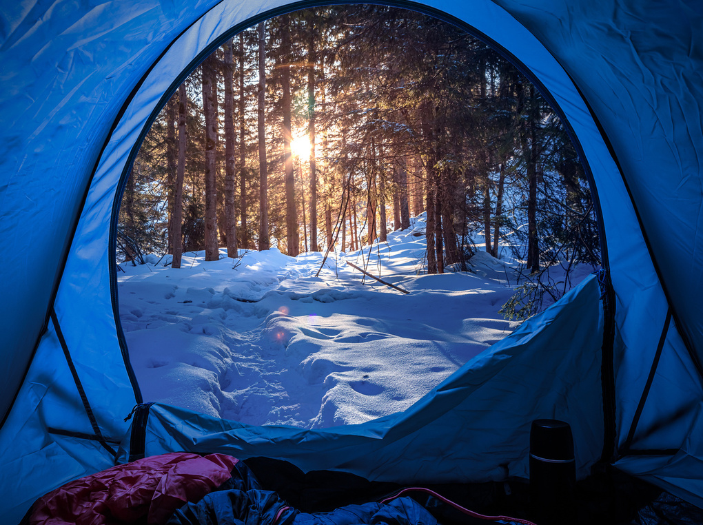 冬用寝袋（シュラフ）人気おすすめ14選【冬キャンプに】最強ダウン素材も