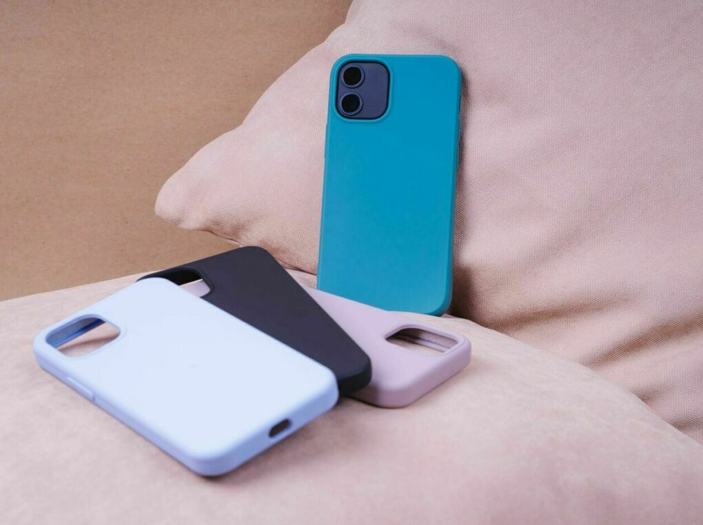 iPhone 15 ケース人気おすすめ12選！クリア・おしゃれな手帳型・MagSafe対応も