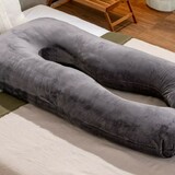 話題の寝具ブランド、GOKUMINから誕生した『すっぽり包まれ枕』で快眠＆リラックス！
