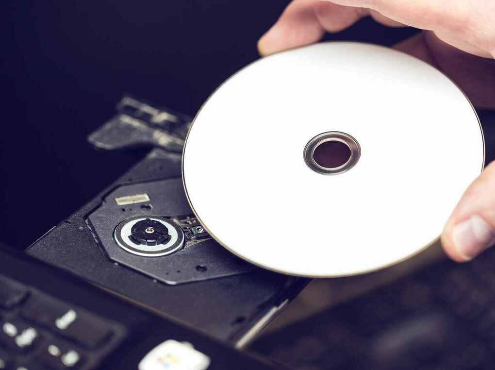 レンズクリーナー人気おすすめ7選！CD・DVD・ブルーレイなどを読み取る