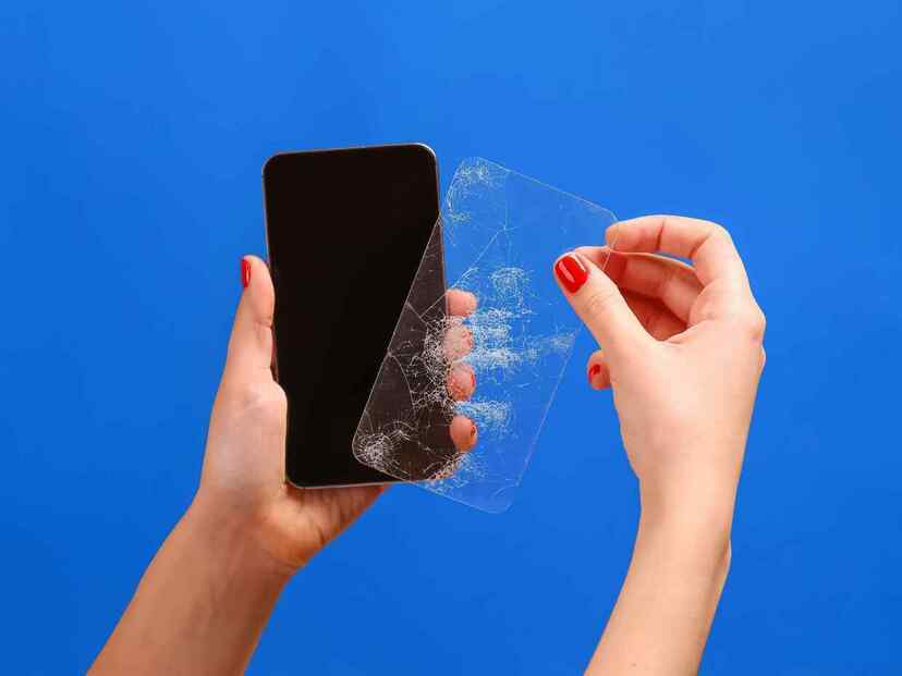iPhone 15 Plus保護フィルム人気おすすめ15選！14との互換性はある？【2024年】
