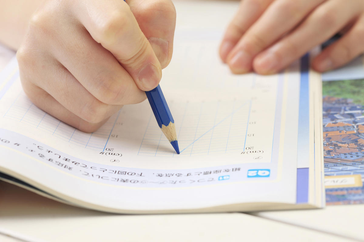 高校受験用】数学参考書人気おすすめ7選！偏差値70越えの難関校