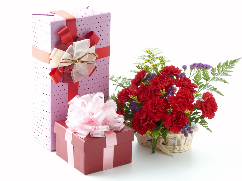 【2022年】母の日のプレゼントおすすめ22選｜定番のお花から実用的に使えるものまで！