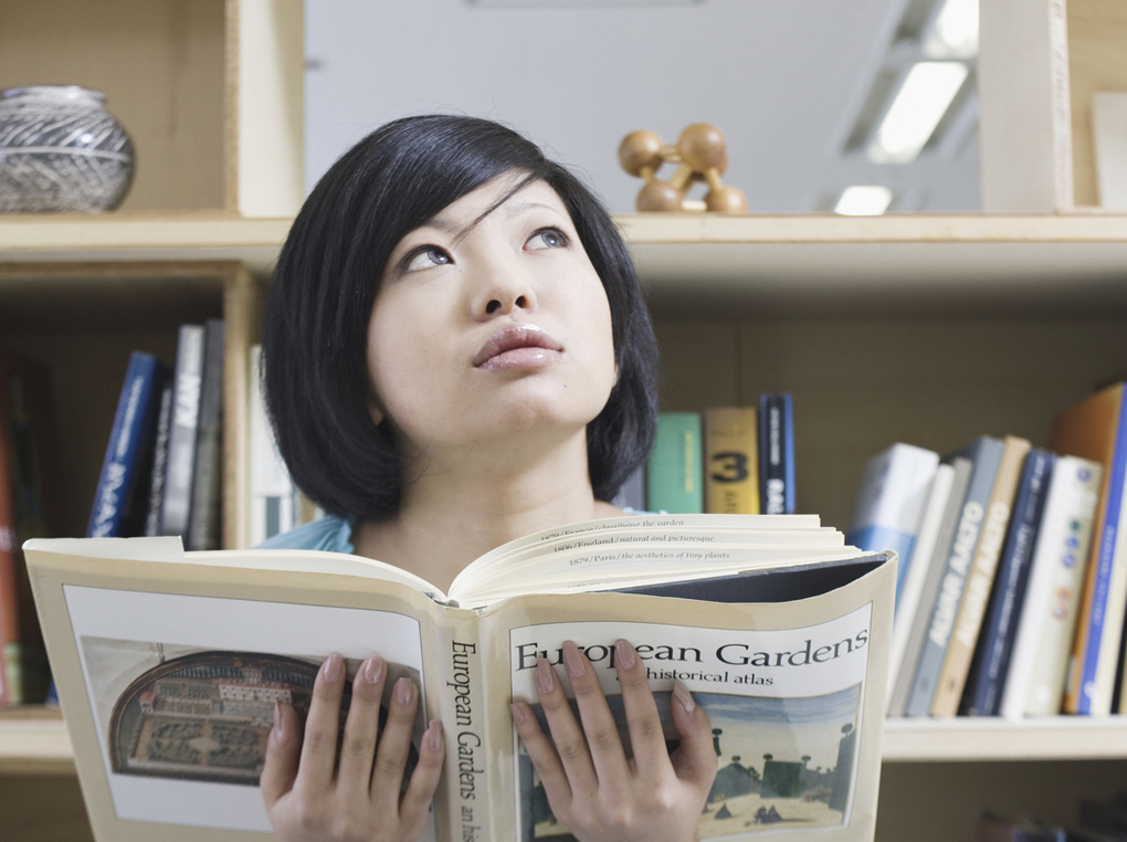 大学生向け洋書人気おすすめ8選！興味のあるテーマや小説ほか、内容と難易度で選ぶ