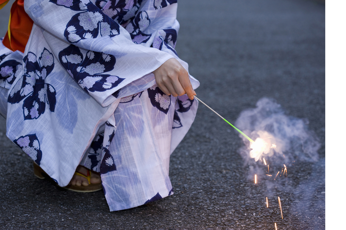 花火セットおすすめ11選｜線香花火で日本の風情と癒しを感じられる | マイナビおすすめナビ