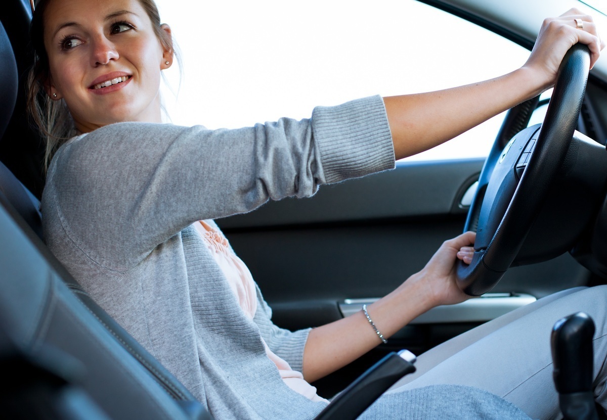 自動車ドライバー用クッションのおすすめ15選｜長距離運転などの腰痛対策に！ | マイナビおすすめナビ