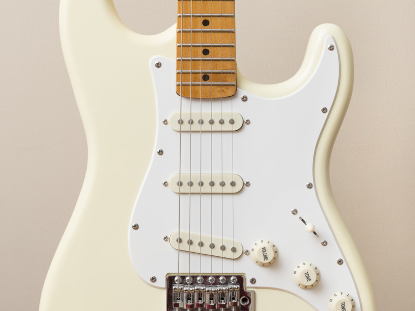 FENDER エレキギター ストラトキャスター - ギター