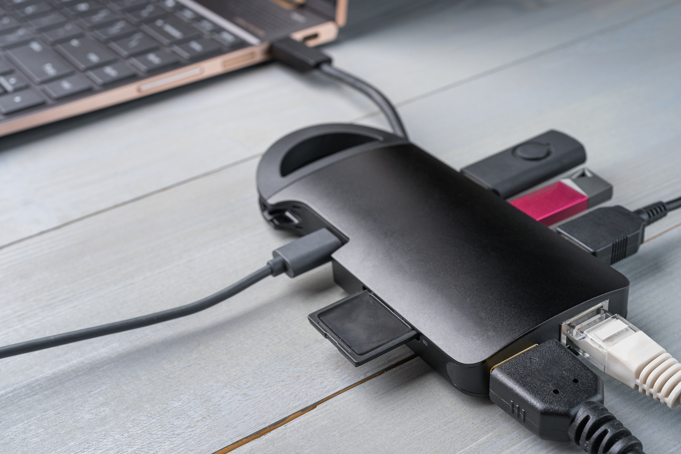 USB-Cポート対応アクセサリーおすすめ4選｜ハブや変換アダプタ、ケーブルなど | マイナビおすすめナビ
