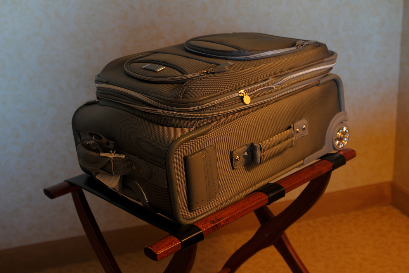 機内持ち込み用スーツケースおすすめ14選【軽量で使いやすい】人気ブランドも！ | マイナビおすすめナビ