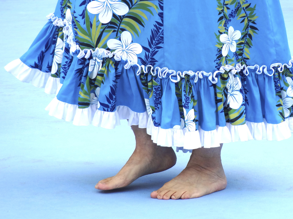フラダンススカートおすすめ7選 | 人気ハワイ柄からカラフル色まで紹介