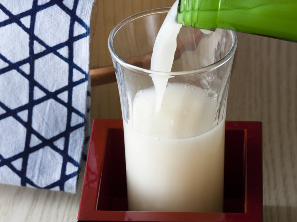 にごり酒おすすめ26選【国際唎酒師に聞く】飲みやすい人気銘柄や美味しい飲み方も