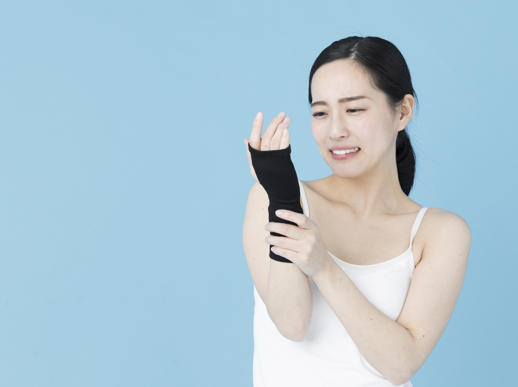手首用サポーター人気おすすめ12選！しっかり固定から親指保護まで
