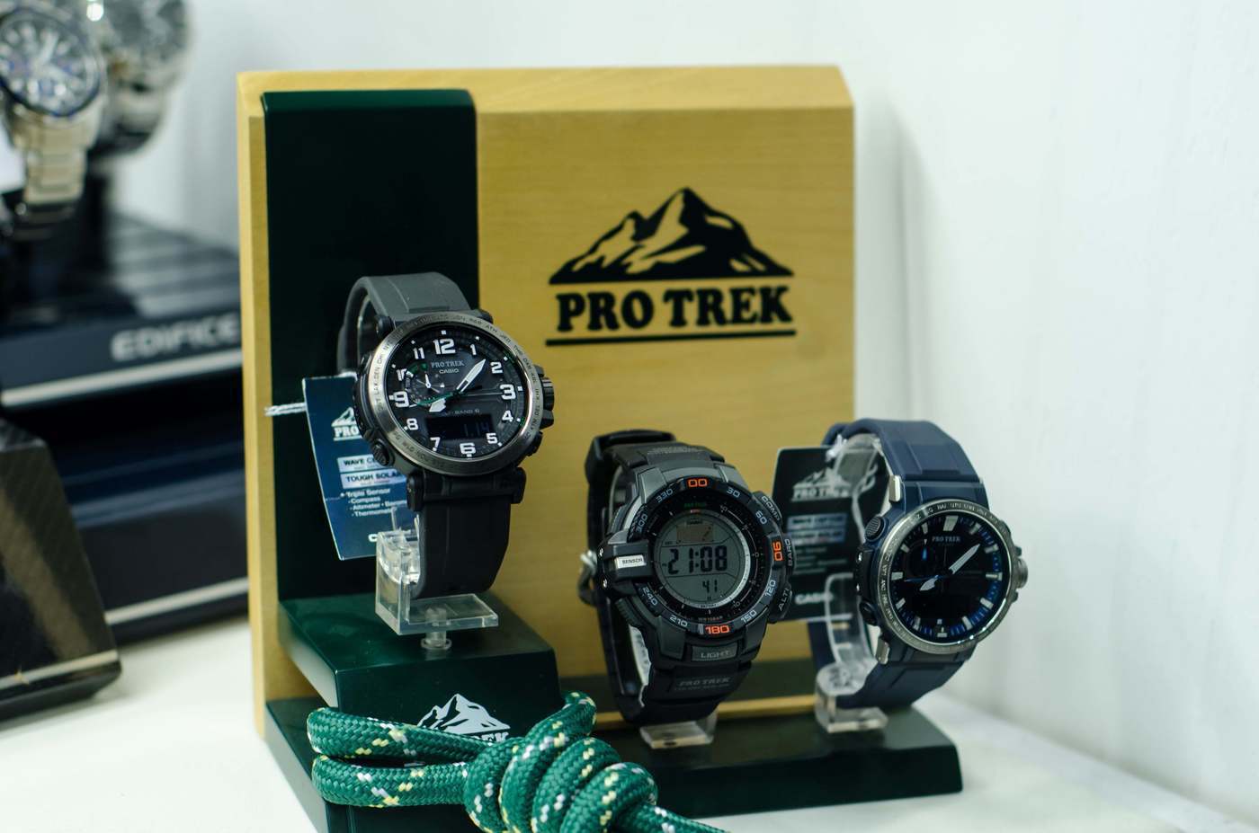 引出物 CASIO PRO TREK MANASLU プロトレック マナスル 高級空箱 kids