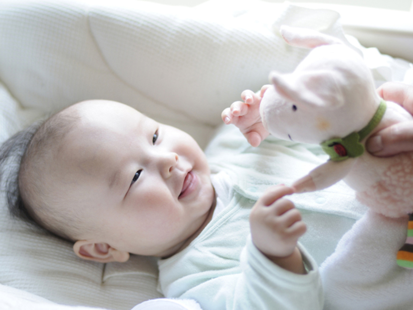 赤ちゃん用ぬいぐるみおすすめ8選 おもちゃの専門家が紹介 洗えるタイプも マイナビおすすめナビ