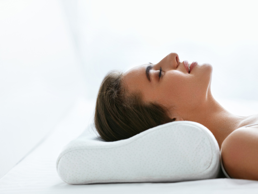 首こり向けの枕おすすめ21選｜首こりの悩み向けに、寝心地のいい商品を紹介 | マイナビおすすめナビ