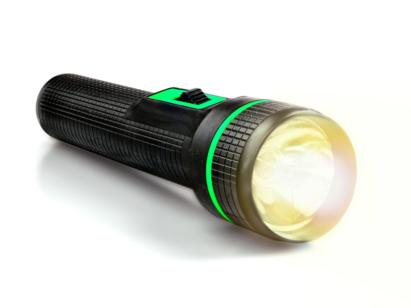 LED懐中電灯人気おすすめ27選！非常用やアウトドアに【充電式や強力ライトも】