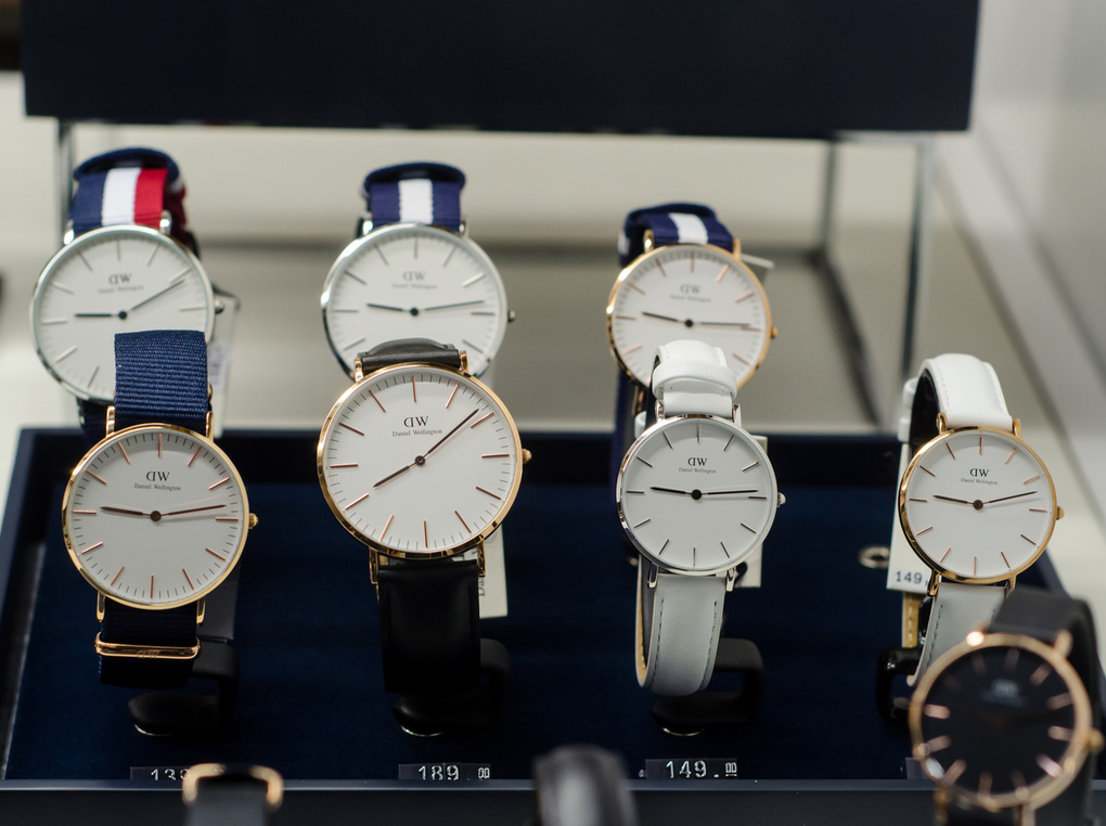 daniel wellington 販売 時計 評価