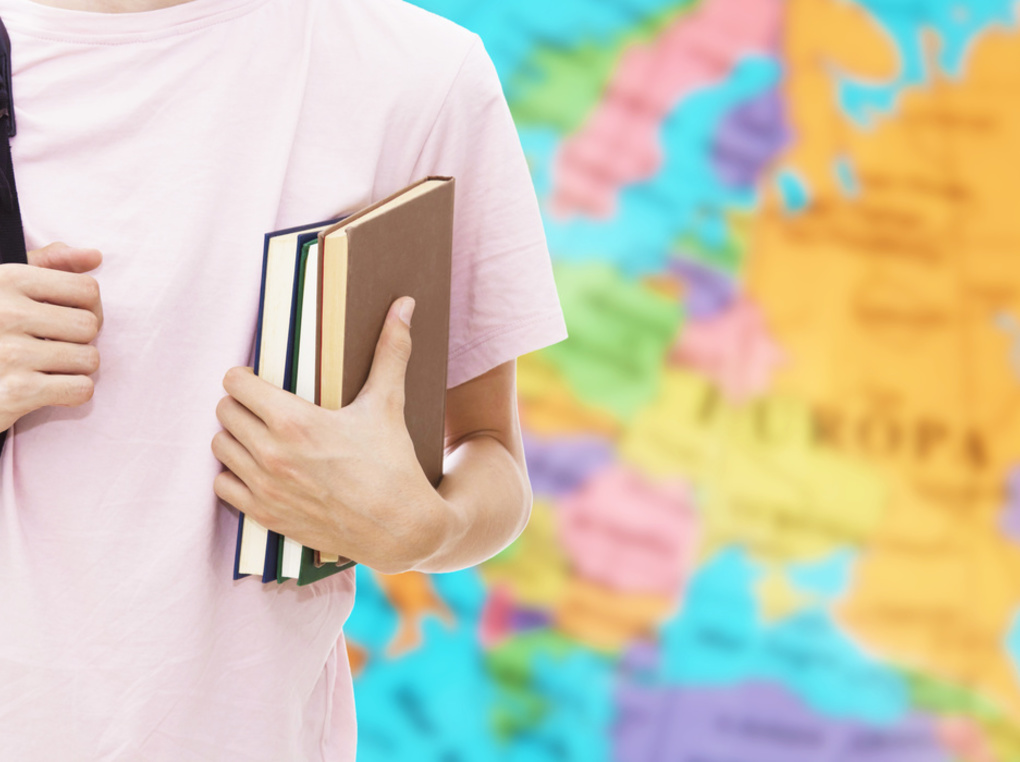 大学受験世界史参考書の人気おすすめ16選！年号集やわかりやすい問題集でしっかり対策
