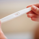 妊娠検査薬おすすめ8選【いつ検査するの？】フライング検査や判定方法もプロが解説