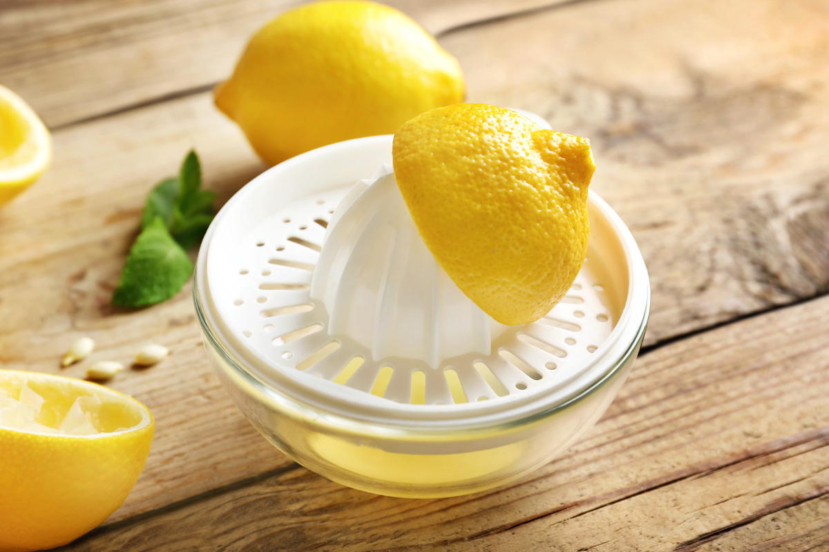 市場 レモン搾り器 カフェ スクイーザー 高品質 生ジュース 絞り器 果物 贈り物 果汁 ビタミンジューサー レモンスクイーザー、フルーツ ジューサーレモンスクイーザー、アルミ合金シトラスプレスヘビー