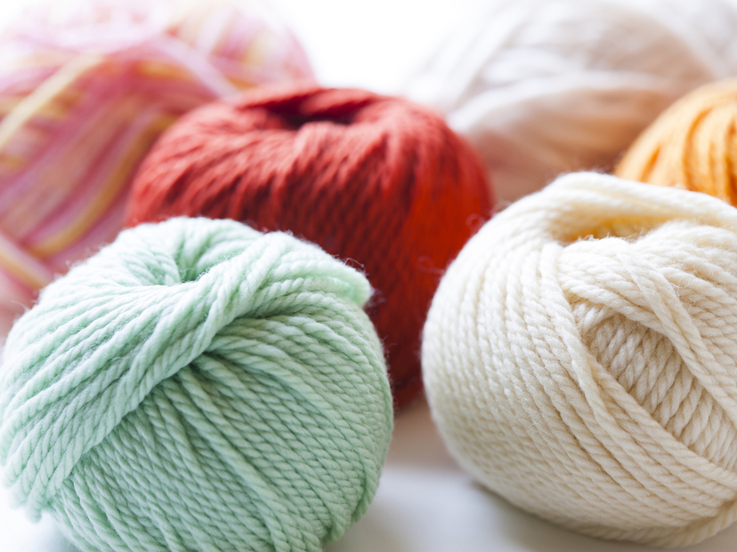 編み物におすすめの毛糸・編糸11選｜人気のウール、コットン、リネンも厳選！