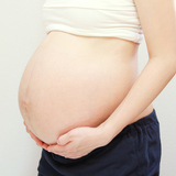 妊娠線クリームおすすめ28選【妊娠4カ月から】予防できる？ 原因や対策法も解説！