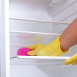 冷蔵庫の掃除ポイントを押さえて食品を衛生的に保ちましょう！