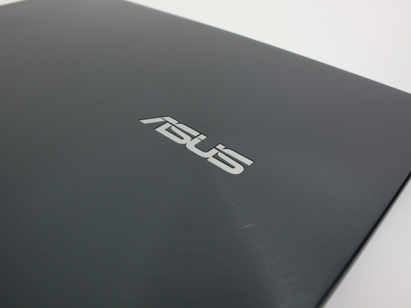 「ASUS ZenBook 13 OLED」レビュー！有機ELディスプレイ搭載の薄型軽量ノートPC