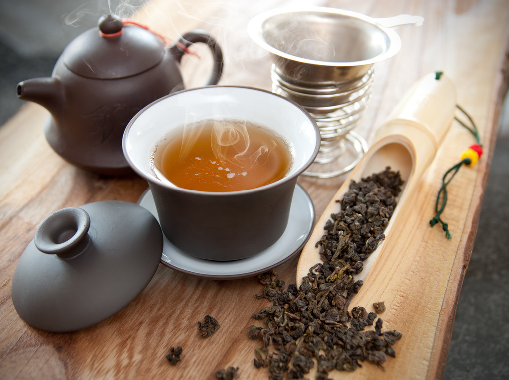 烏龍茶人気おすすめ15選【茶葉・水出しタイプも】黒烏龍茶との違いも紹介
