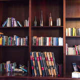 本棚のおすすめ23選｜省スペース＆大容量！おしゃれな木製やオタク向け商品も