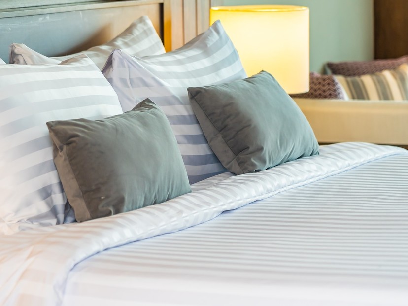 枕のおすすめ22選｜寝姿勢に合わせてぴったりな枕を紹介【高さのセルフチェック方法も】 | マイナビおすすめナビ