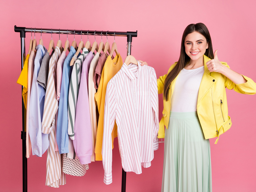 きれいめに決まる！ 通勤服にもおすすめのピンタックブラウス