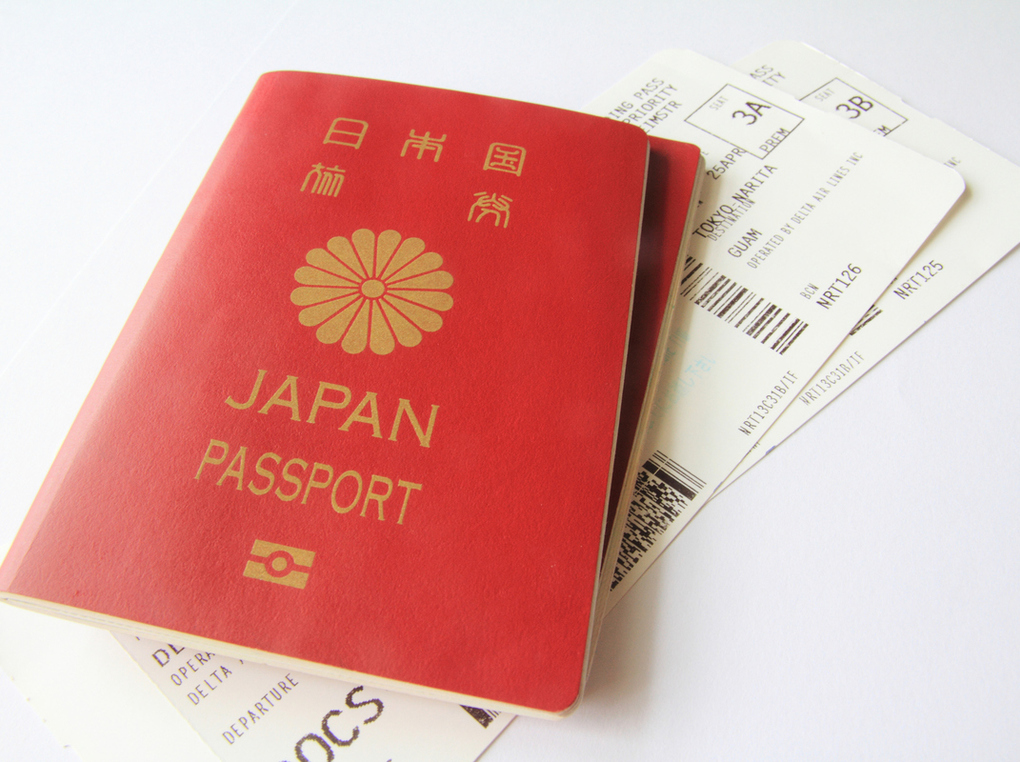 パスポートケースおすすめ19選【おしゃれ】人気ブランドやスキミング防止付きなどご紹介！