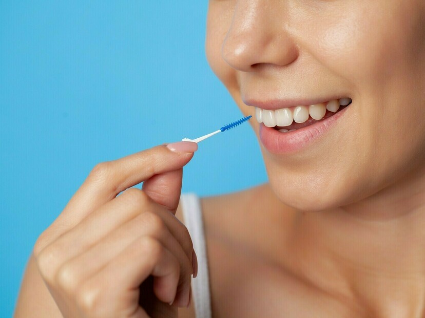 歯間ブラシおすすめ22選｜フロスとの違い、使い方、頻度も【歯科医が解説】