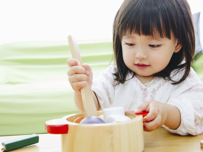 2歳児におすすめの人気おもちゃ20選！子どもの好奇心をくすぐるものを【ママの口コミも】