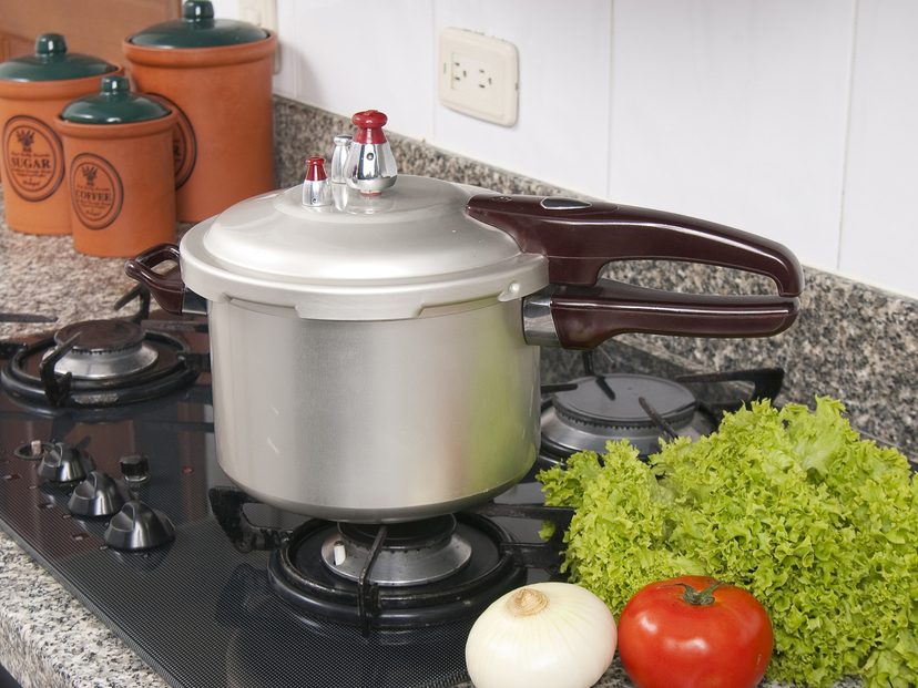 アイリスオーヤマの圧力鍋おすすめ5選｜豊富な調理レシピ搭載の電気圧力鍋も