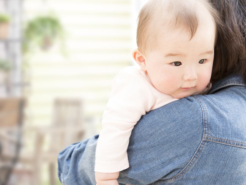 産後ママに人気おすすめの手首サポーター6選！抱っこや授乳時がつらい！を軽減