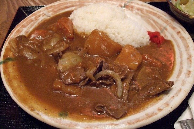 市販の中辛カレールーおすすめ16選 バランスのとれた味 手軽においしく本格カレー マイナビおすすめナビ