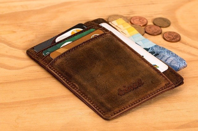 アウトドア用 財布 のおすすめ商品5選 重さ 防水性 収納力 デザインで選ぶ マイナビおすすめナビ