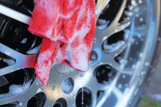 洗車ブラシおすすめ12選｜ロングタイプ・ホースを取り付けられるタイプも | マイナビおすすめナビ