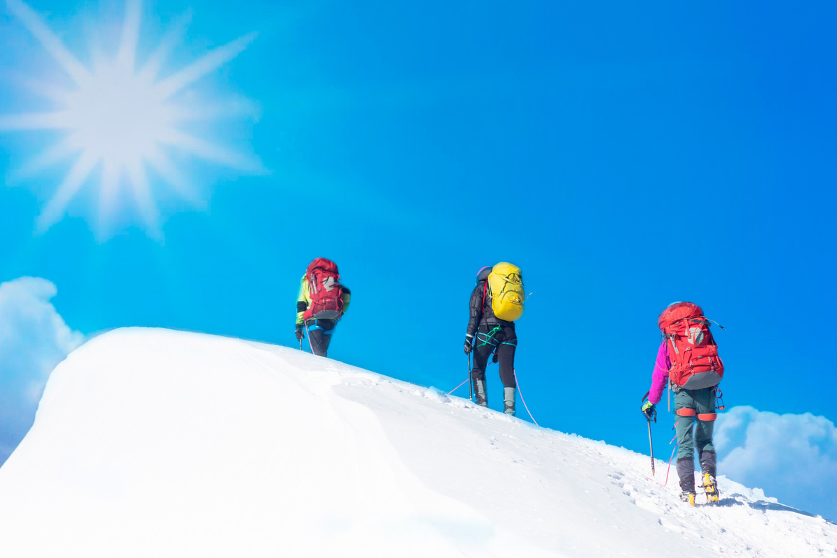 ピッケルおすすめ8選 雪山登山の必需品 長さ 種類など選び方や使い方も マイナビおすすめナビ