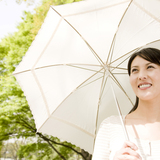 安い日傘のおすすめ7選【コスパ最強】かわいい色や形の他、晴雨兼用・メンズ向けも