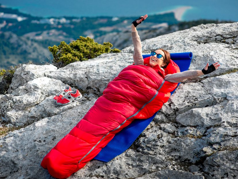 ダウンの寝袋（シュラフ）おすすめ10選！登山や冬キャンプの必須アイテム